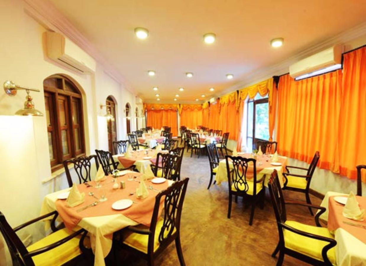 Atulya Fort Khejarla Bagian luar foto