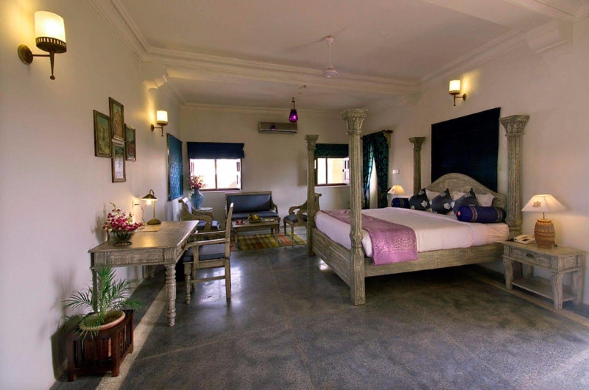 Atulya Fort Khejarla Bagian luar foto