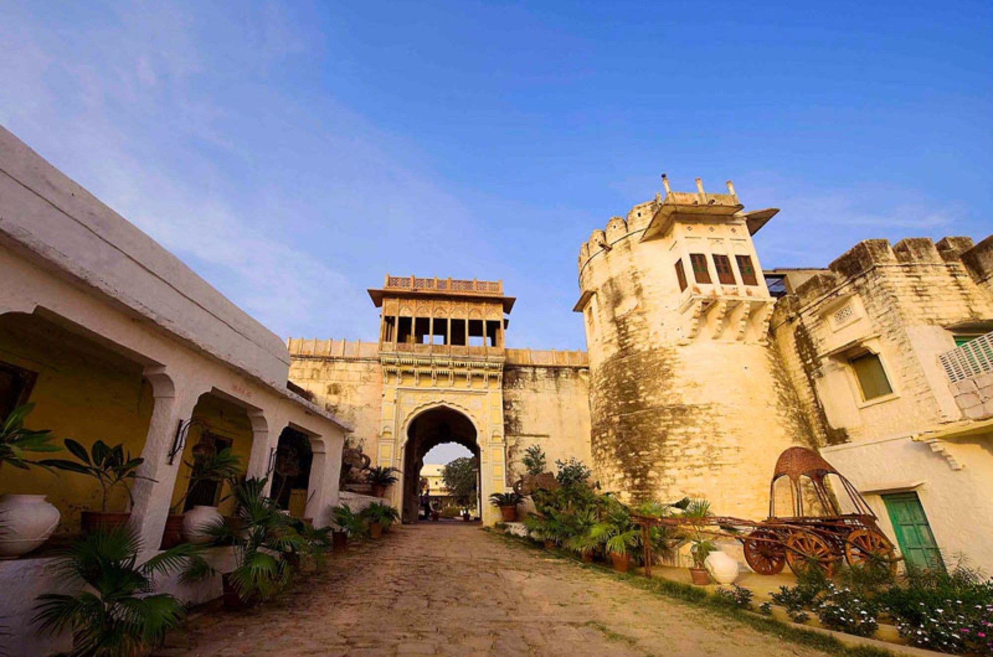 Atulya Fort Khejarla Bagian luar foto